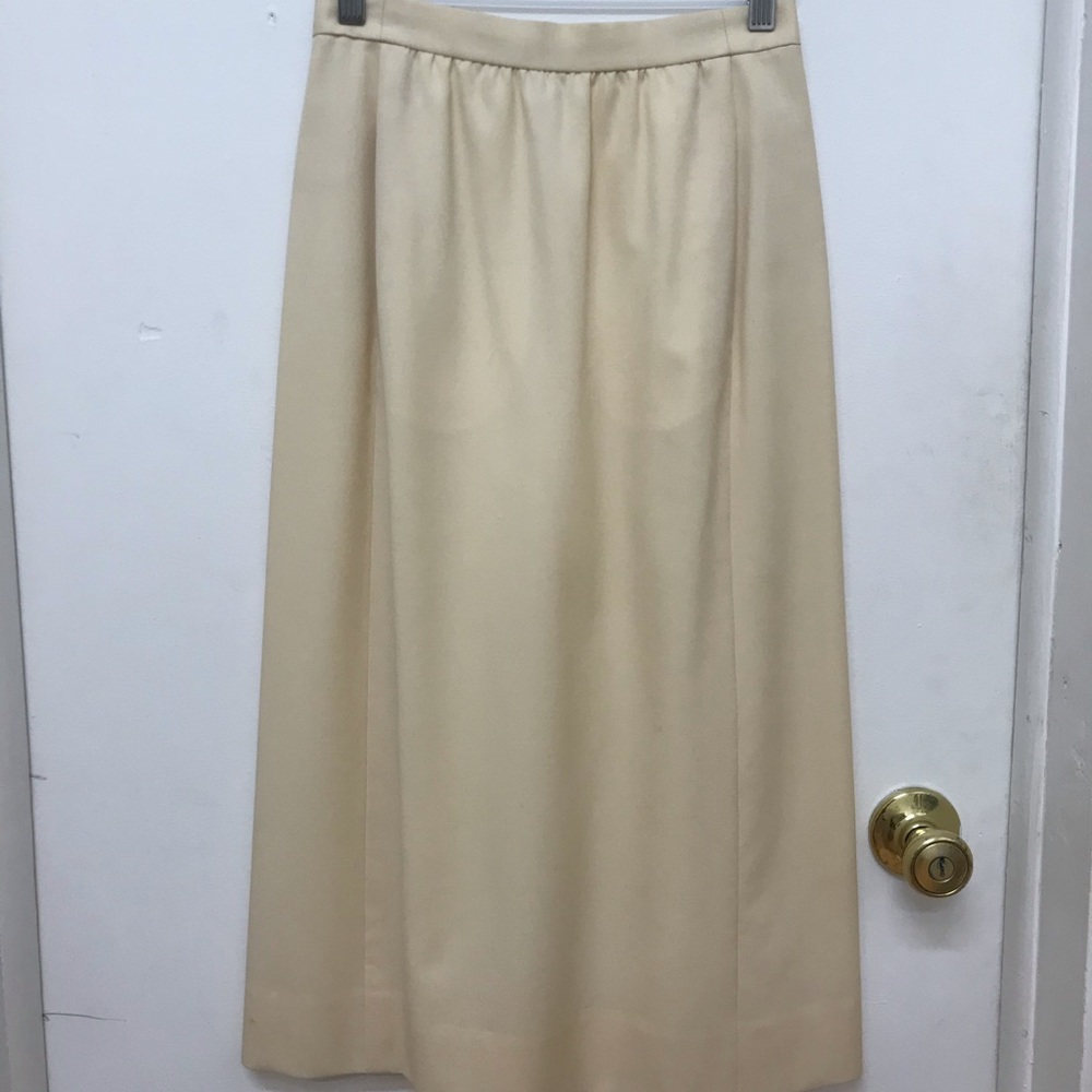 Oxxford Clothes - Rare! midi cream pencil skirt